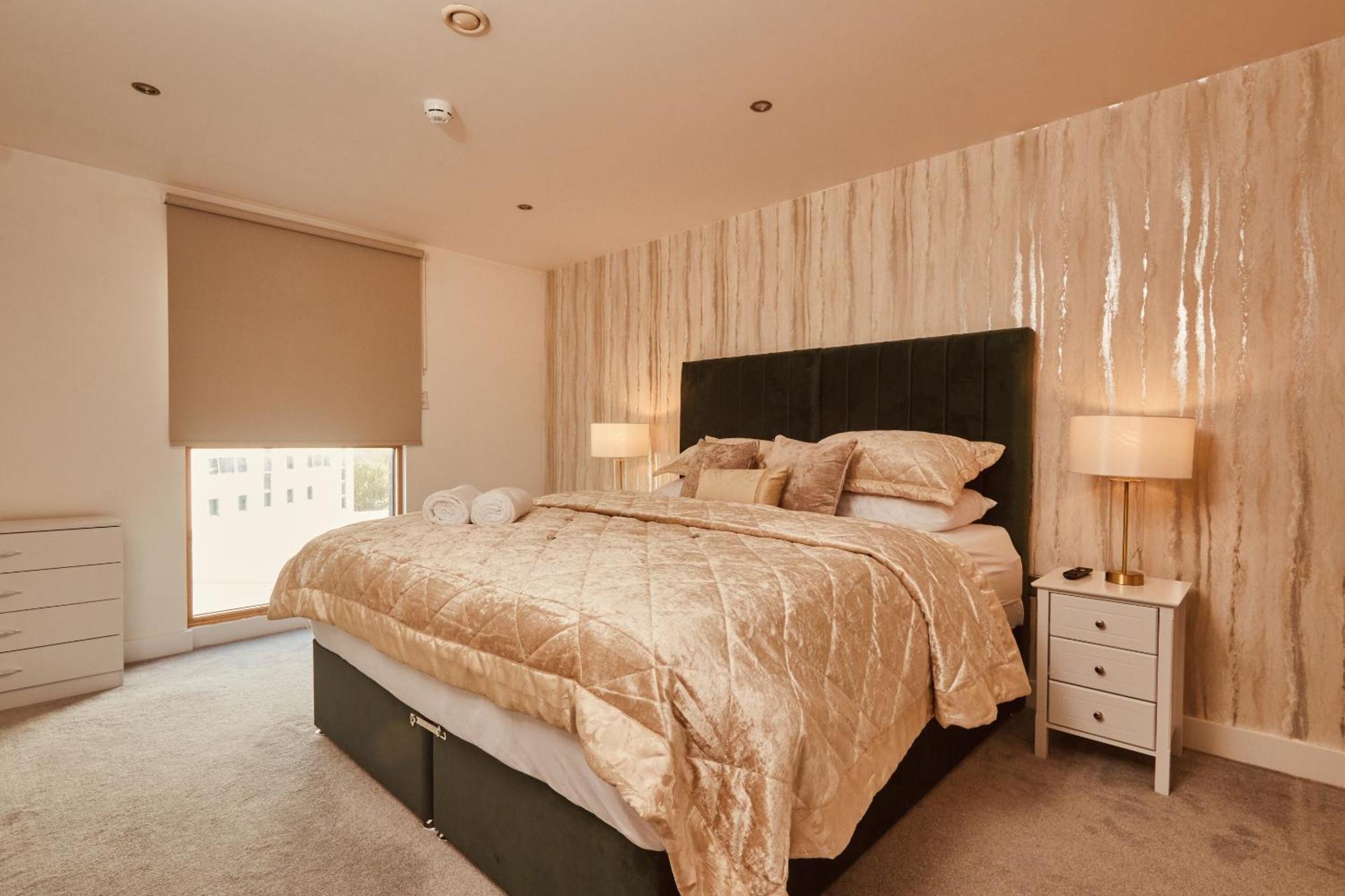Central Leeds Dock Apt, Free Secure Parking! 2 Bed Exteriör bild